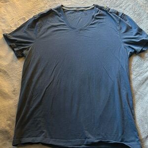 Banana Republic Blue V-Neck Large
